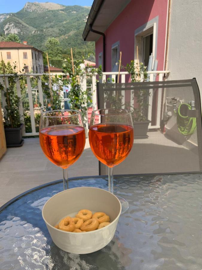 Casa La Wanda - Camaiore Toscana - 2 Bedroom & Terrace Bagian luar foto